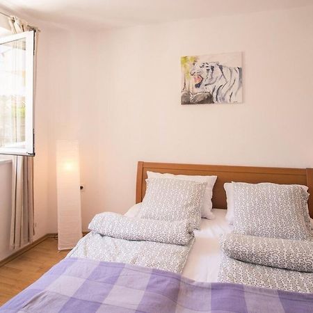 Apartment Polo Vrbnik Dış mekan fotoğraf
