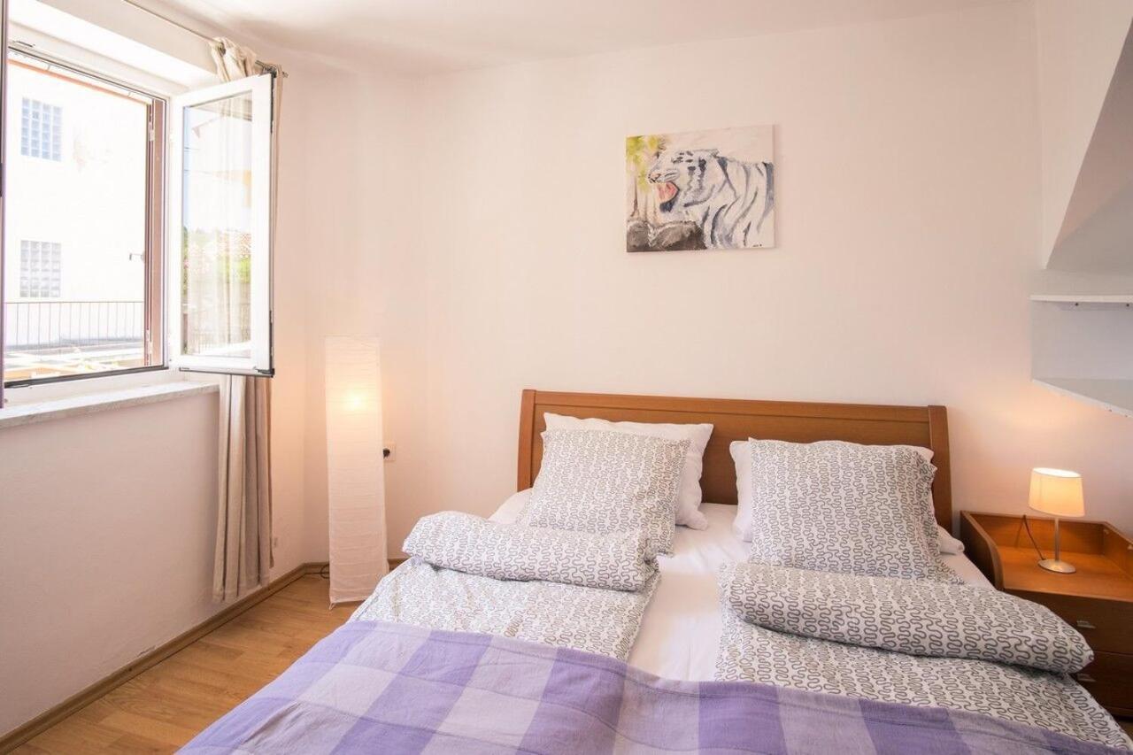 Apartment Polo Vrbnik Dış mekan fotoğraf