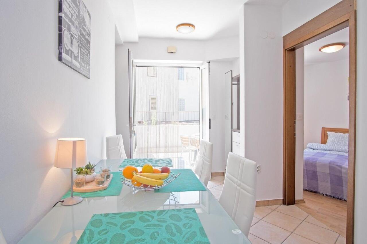 Apartment Polo Vrbnik Dış mekan fotoğraf